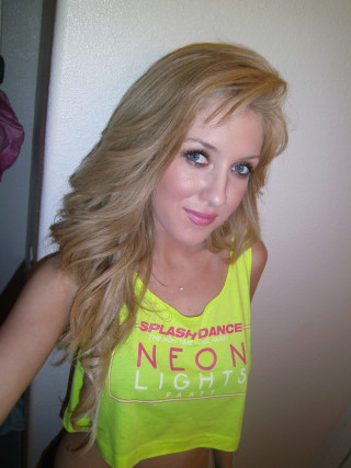 Foto van NeonLight 